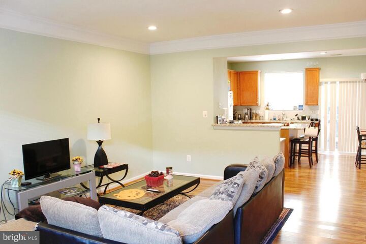 Property Photo:  12953 Park Crescent Circle  VA 20171 