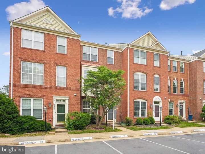 Property Photo:  12953 Park Crescent Circle  VA 20171 