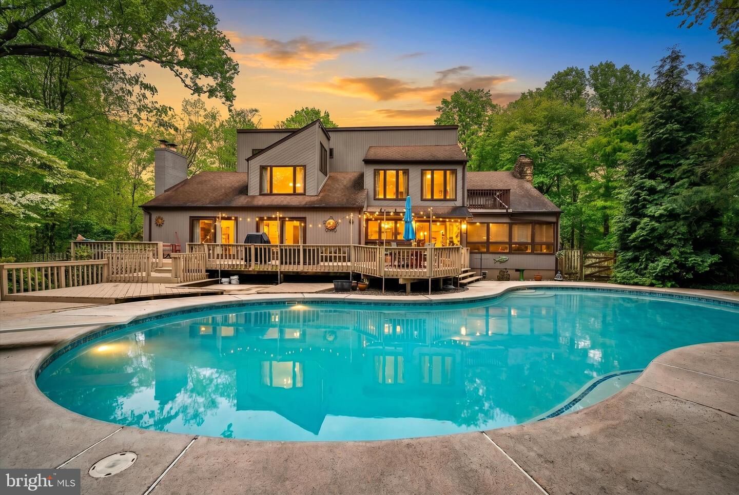 Property Photo:  621 Hanover Drive  NJ 08562 