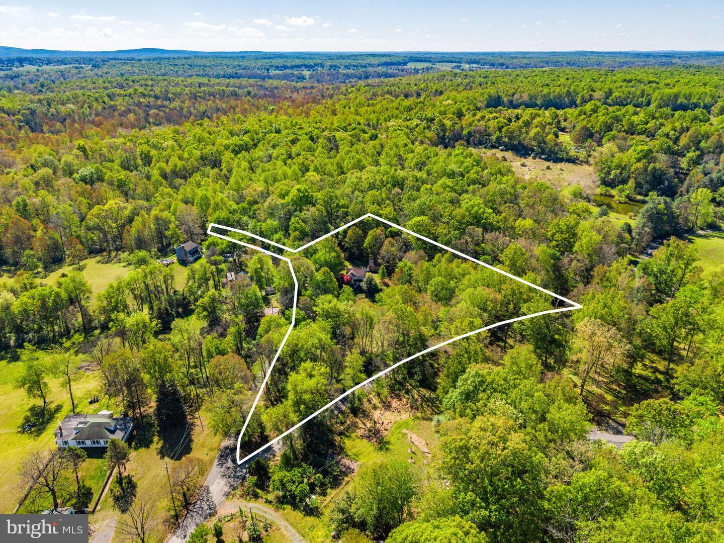 Property Photo:  12151 Deerfield Lane  VA 20106 