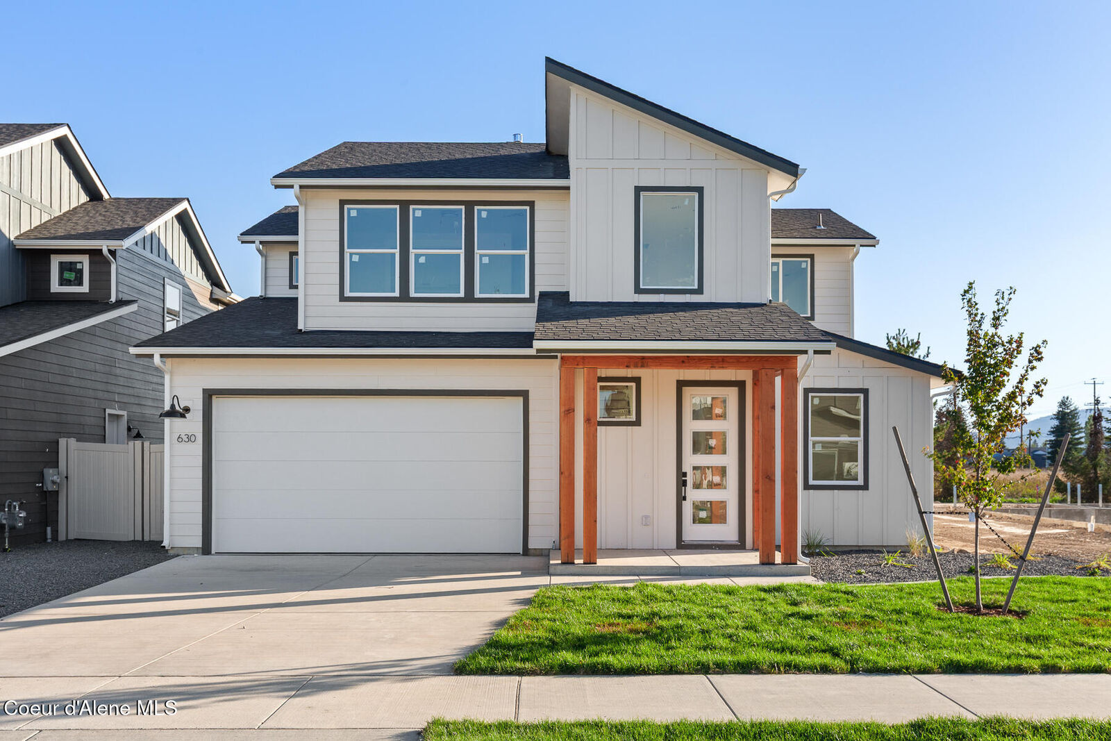 Property Photo:  630 Moscow St  ID 83864 