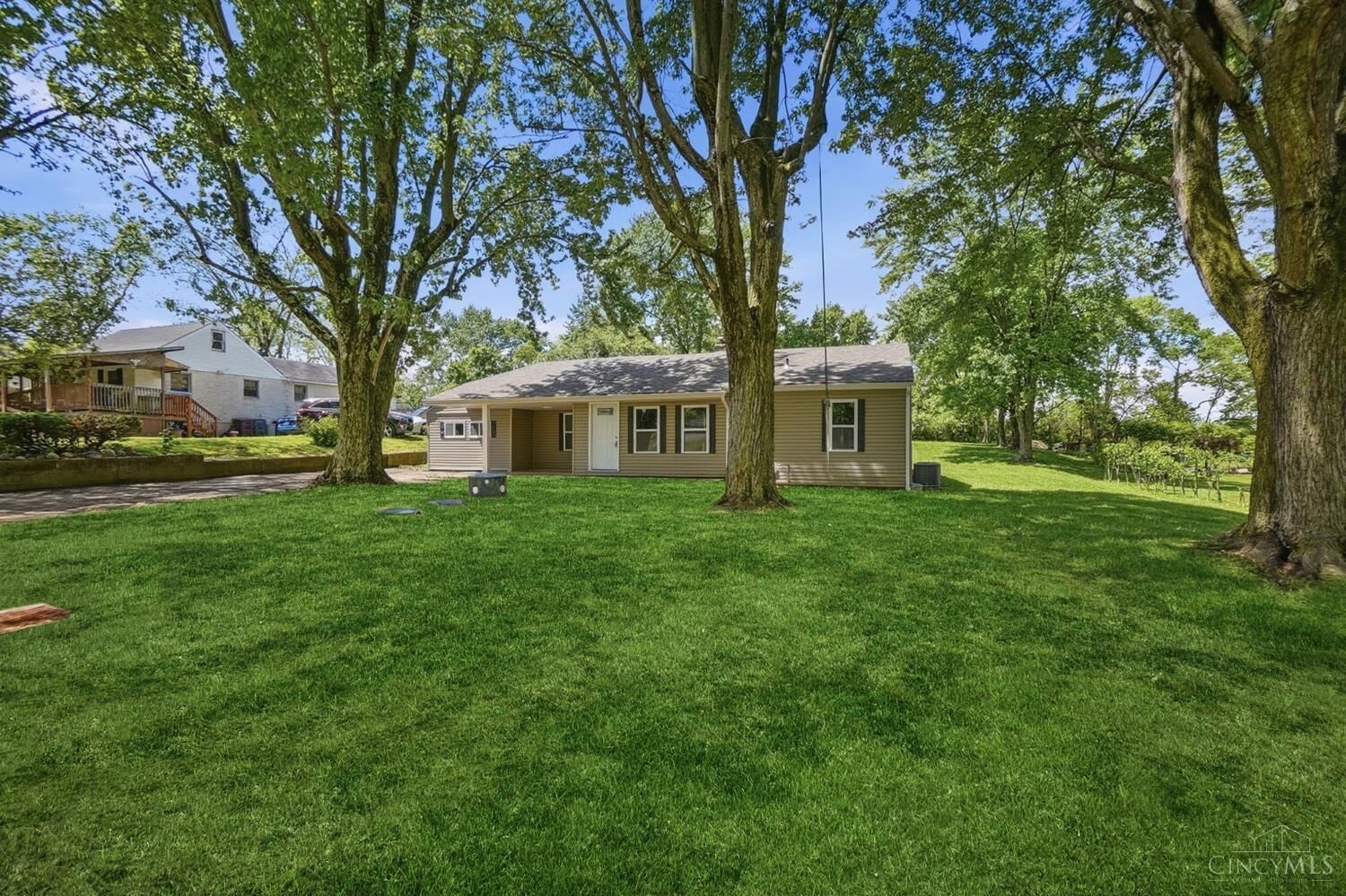 Property Photo:  9615 Roberts Drive  OH 45005 