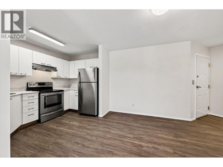 Property Photo:  629 Lansdowne Street 605  BC V2C 1Y6 