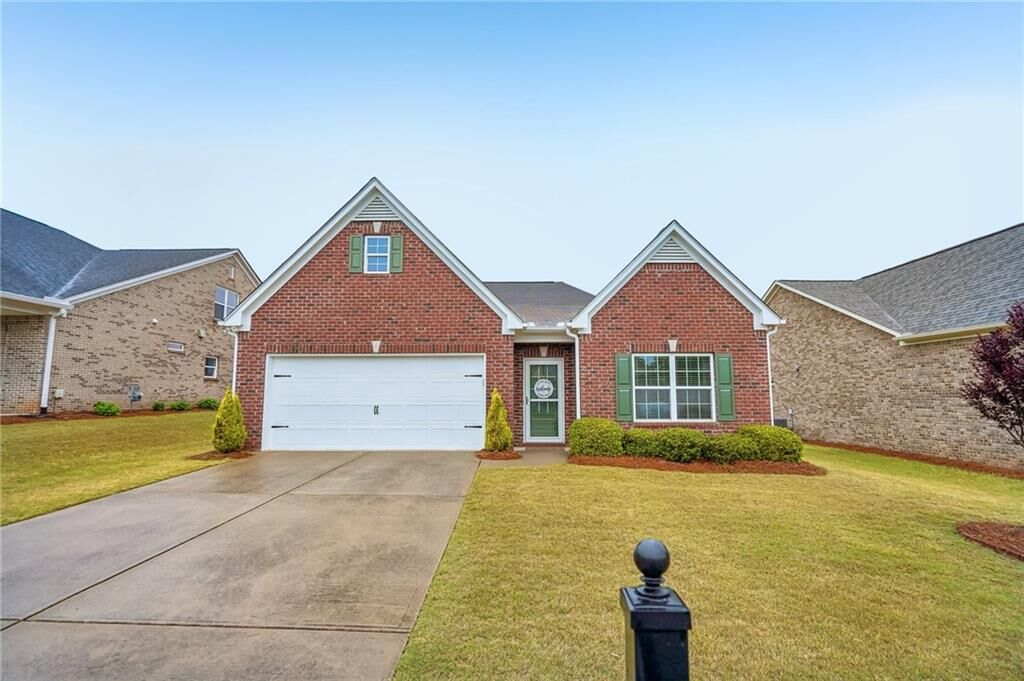 Property Photo: 1675 Piedmont Lane GA 30040