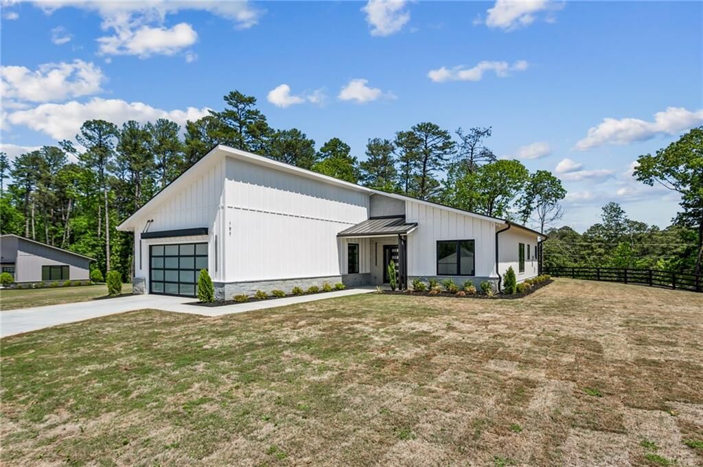 Property Photo:  197 Laura Lake Road  GA 30066 