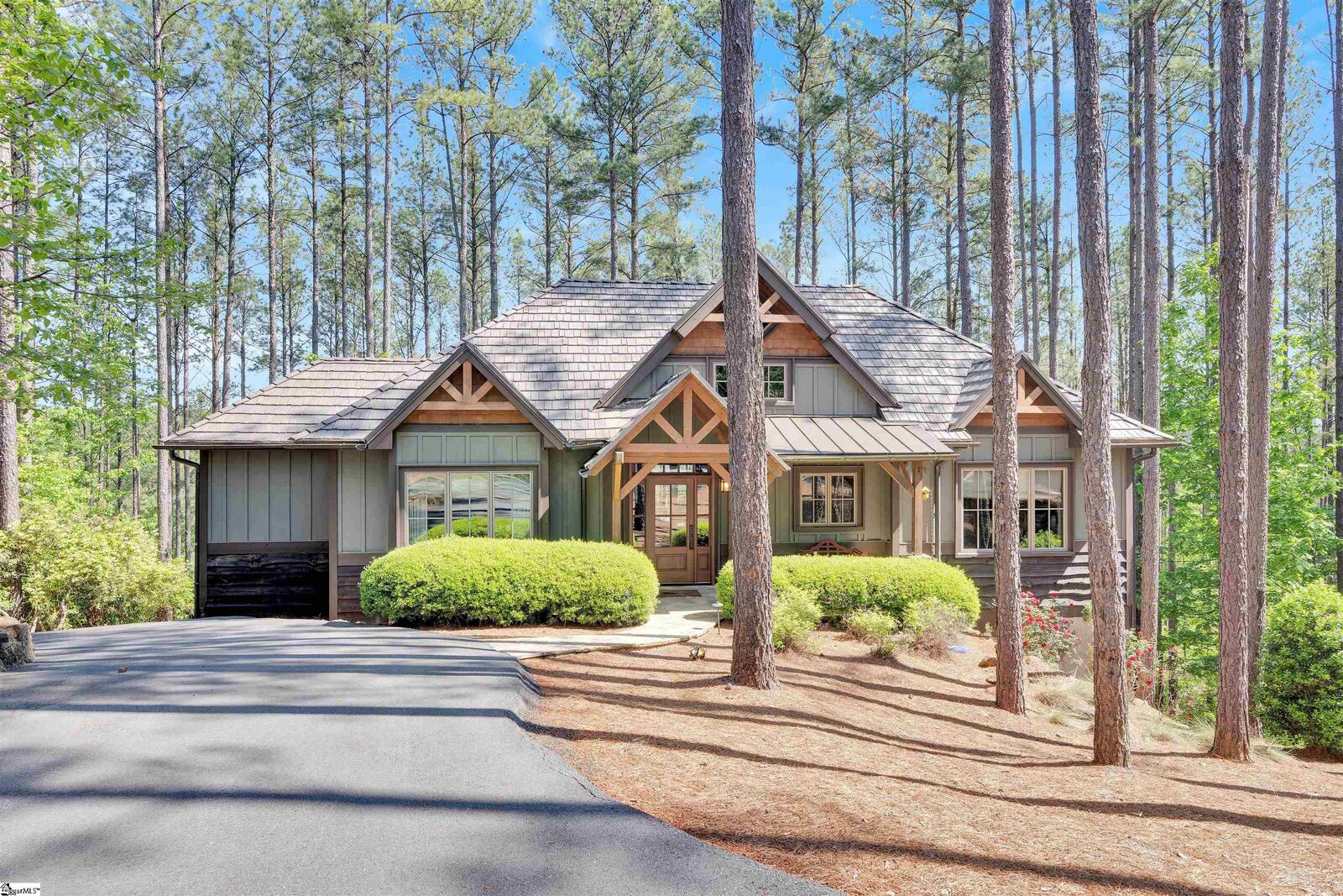 Property Photo:  124 Guest House Court  SC 29685 