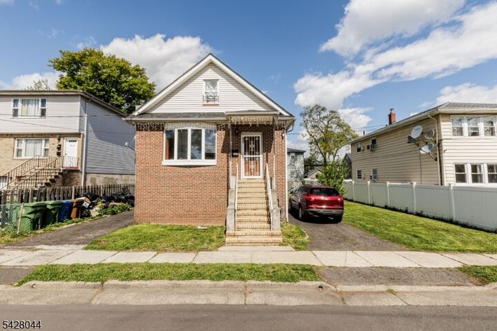 Property Photo:  627 Van Buren Ave  NJ 07036 