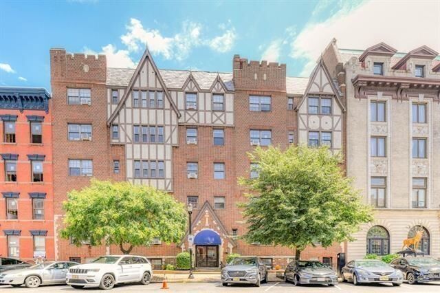 Property Photo:  1015 Washington St 7  NJ 07030 