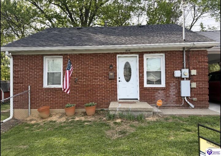 Property Photo:  826 Rhodes Drive  KY 42701 