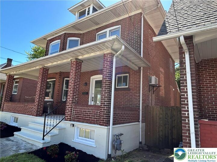 Property Photo:  2332 S 4th Street  PA 18103 