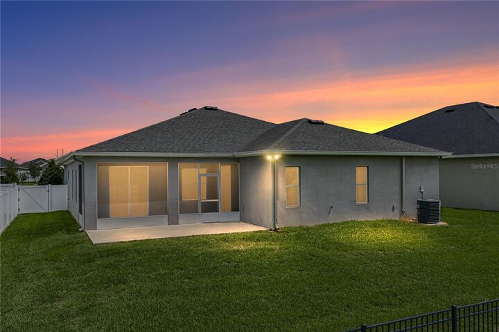 Property Photo:  1450 Cypress View Lane  FL 33811 