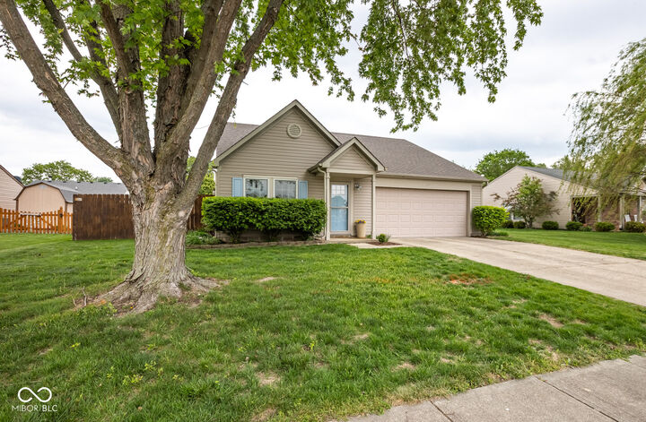 Property Photo:  2037 Fullwood Drive  IN 46112 