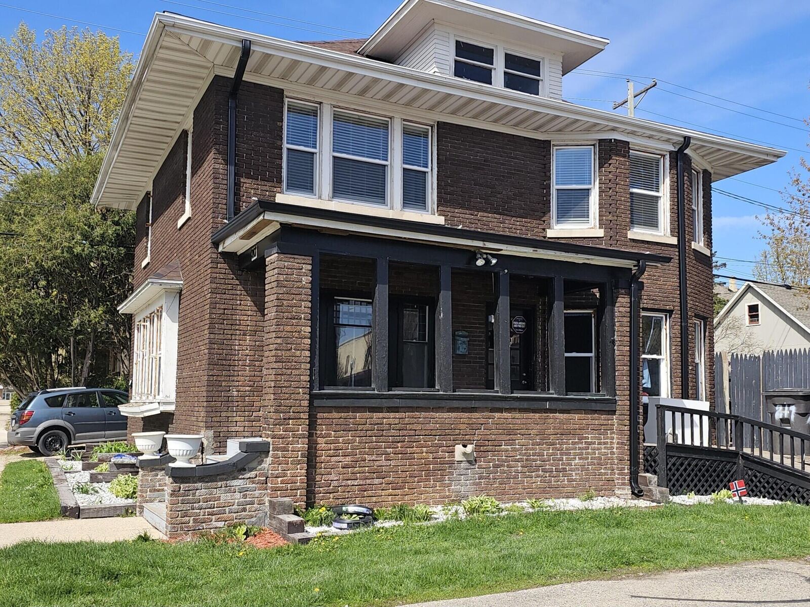 Property Photo:  217 S Fourth St  WI 53589 