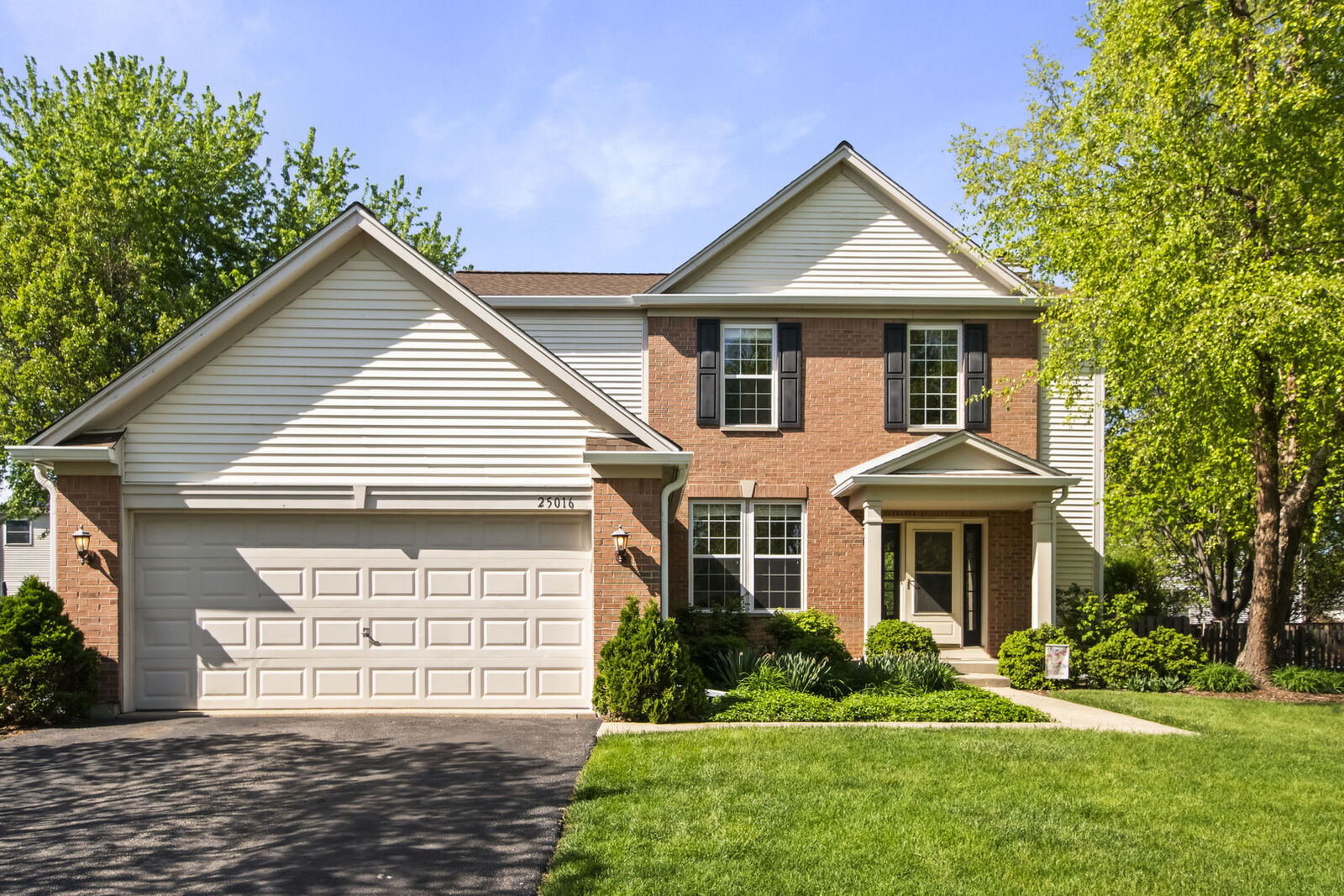 Property Photo:  25016 Rockwell Lane  IL 60585 