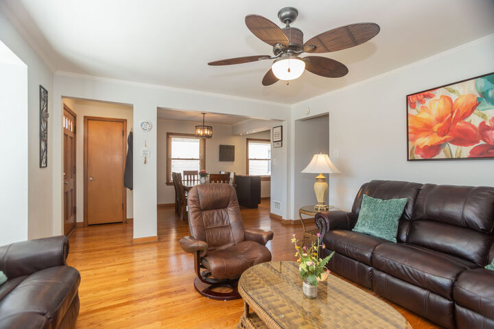 Property Photo:  5121 N Nottingham Avenue  IL 60656 