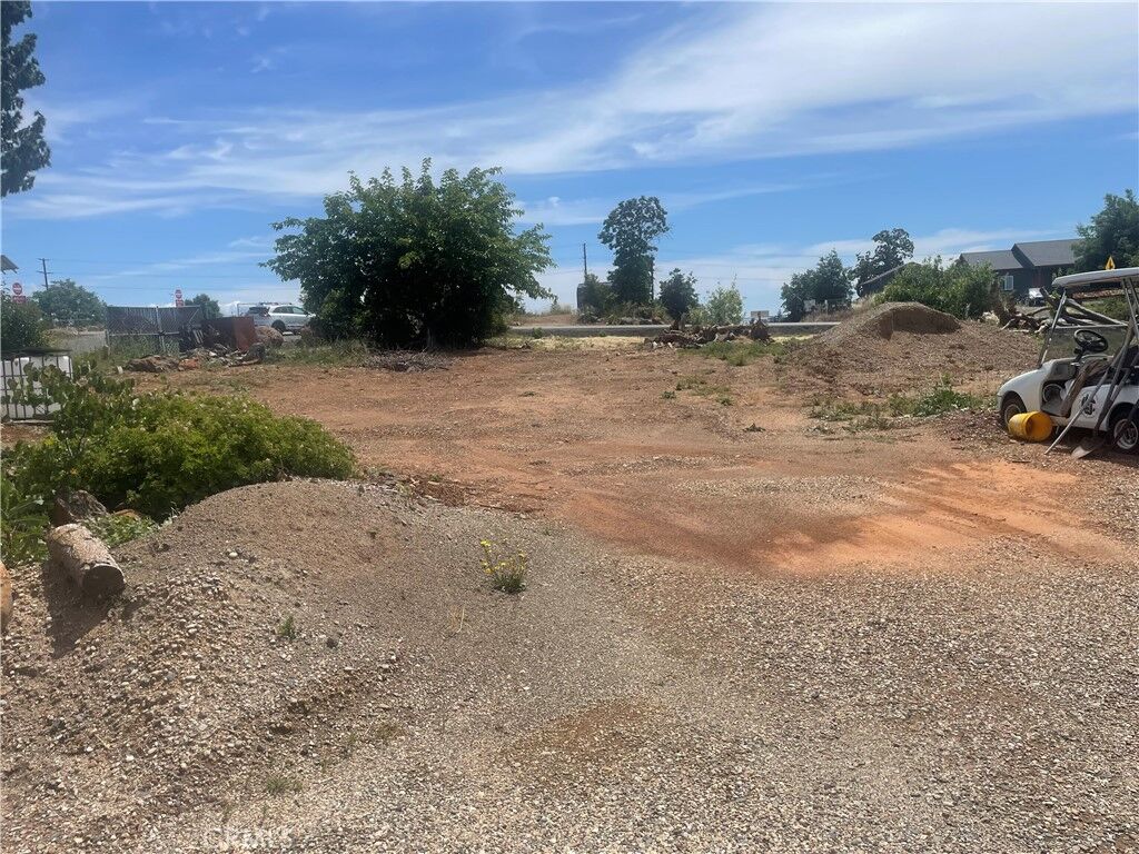 Property Photo: 5060 Russell Drive CA 95969