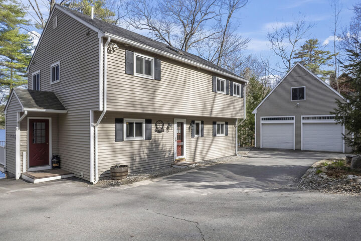Property Photo:  167 Oak Shore Road  ME 04040 