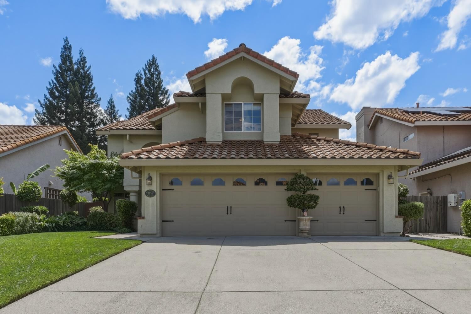 Property Photo: 2936 Avon Road CA 95765