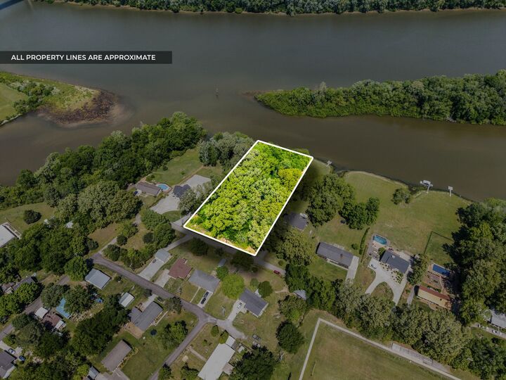 Property Photo:  0 Lakeview Dr  TN 37058 