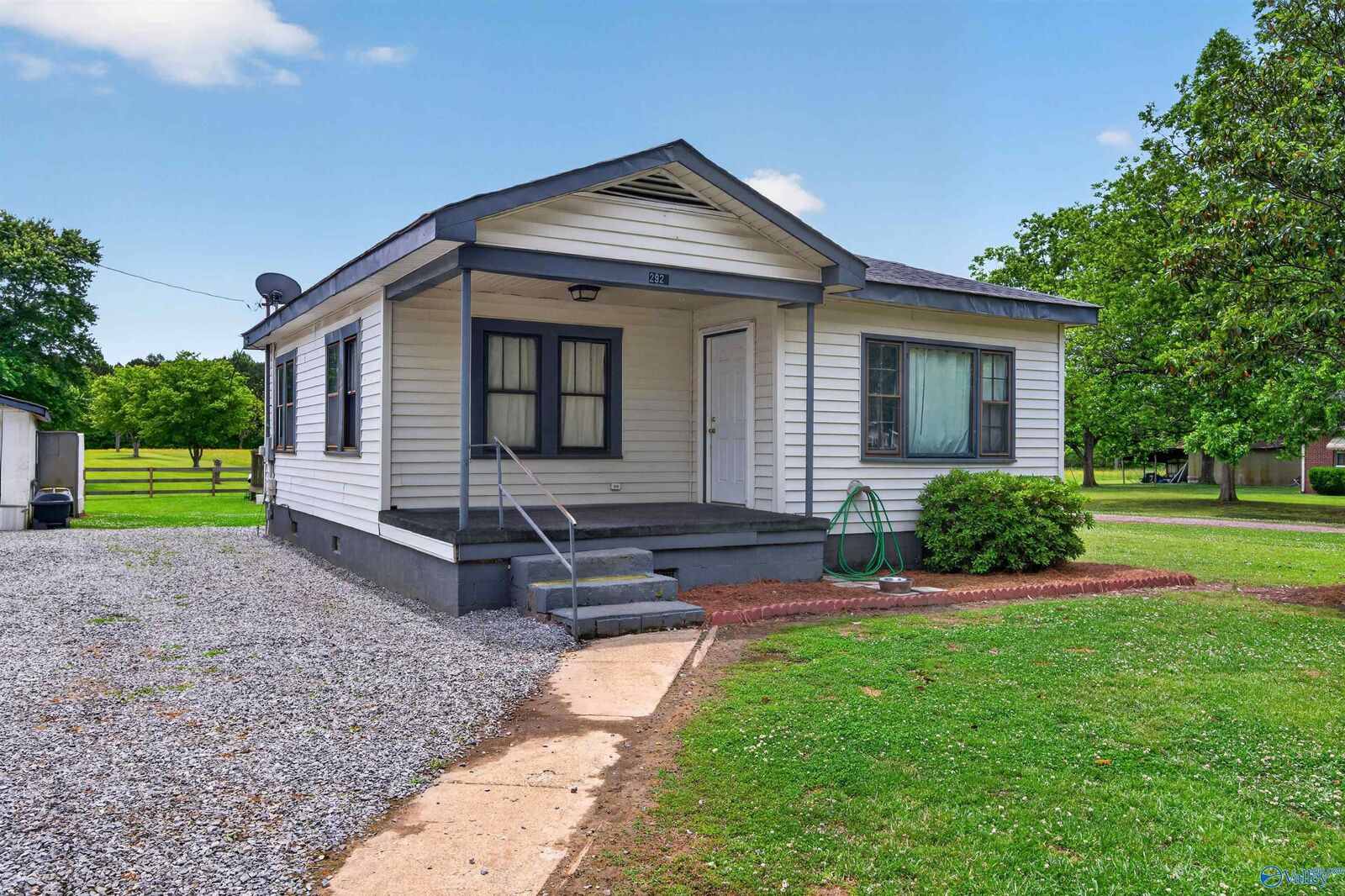 Property Photo:  2921 Marguerite Street  AL 35903 