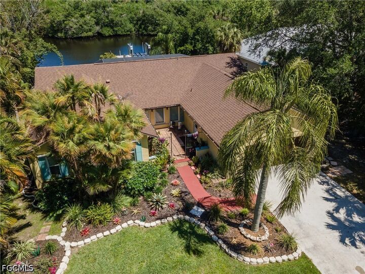 Property Photo:  4628 Little River Lane  FL 33905 