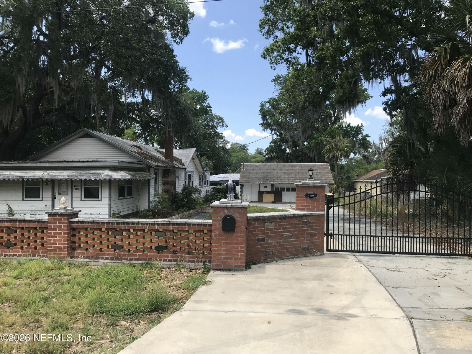 Property Photo:  1860 Lake Shore Boulevard  FL 32210 