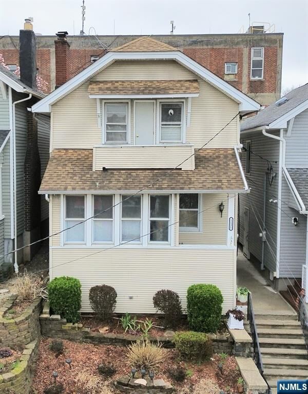 Property Photo:  1131 43rd Street  NJ 07047 