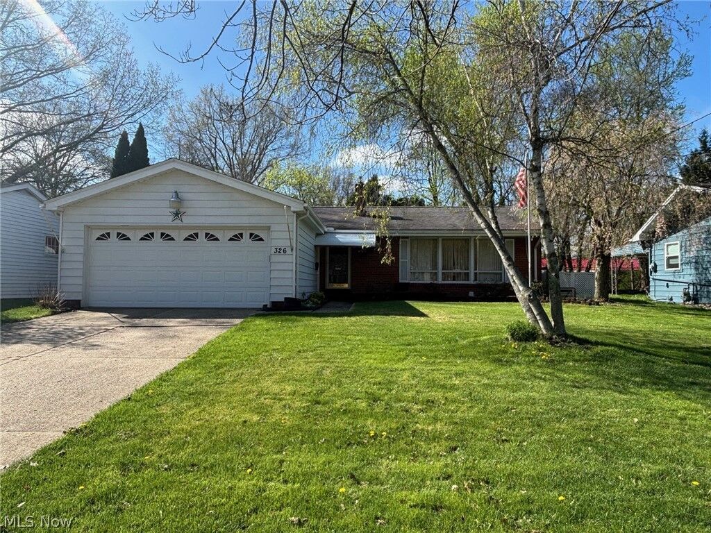 Property Photo:  326 Bowman Drive  OH 44240 