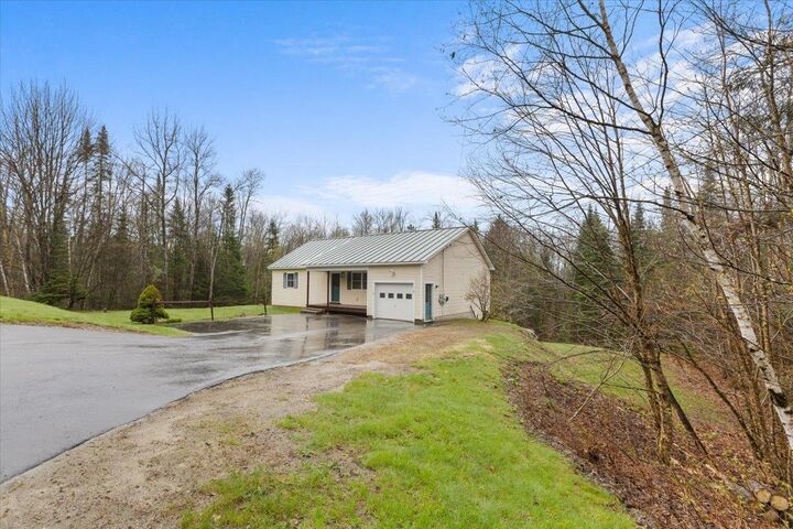 Property Photo:  91 Oak Ridge Road  NH 03574 