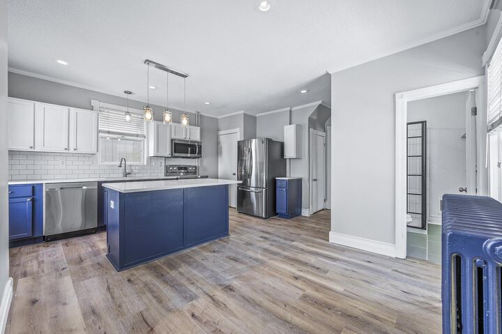 Property Photo:  811 Watson Avenue  MN 55102 