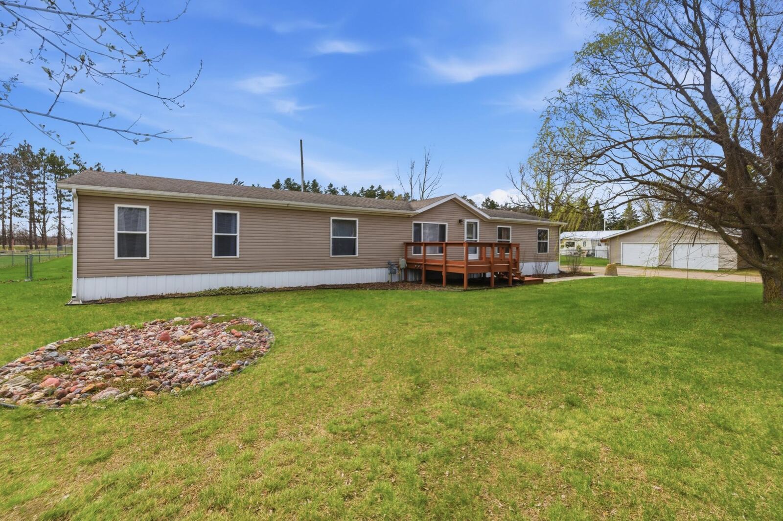 Property Photo:  1987 Scearcyville Drive SW  MN 56473 