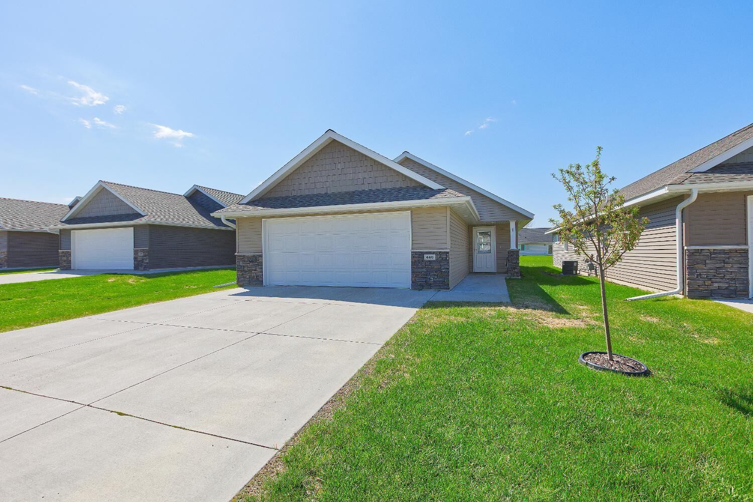 Property Photo:  446 Lake Trail  MN 55395 