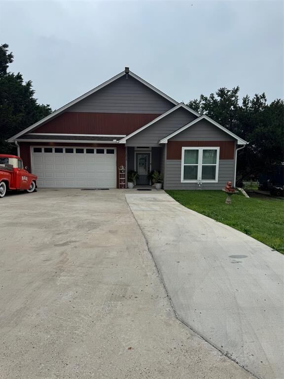 Property Photo: 1014 Scenic Drive TX 76048