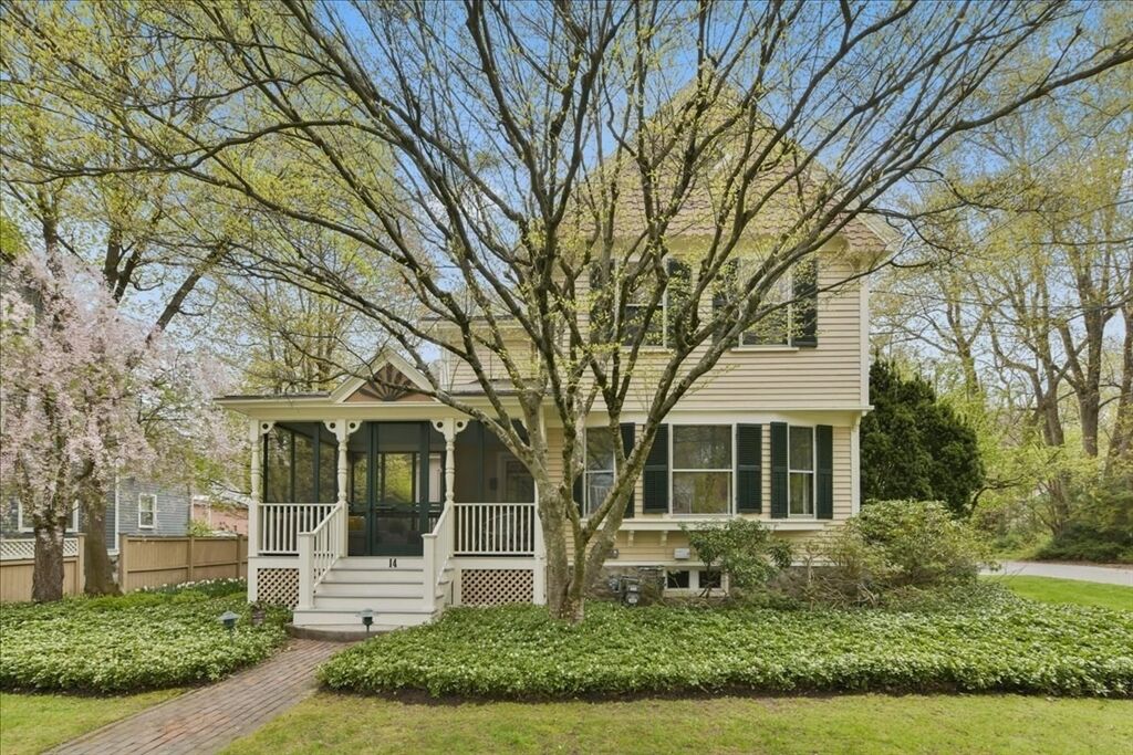 Property Photo:  14 Locust Ave  MA 02421 