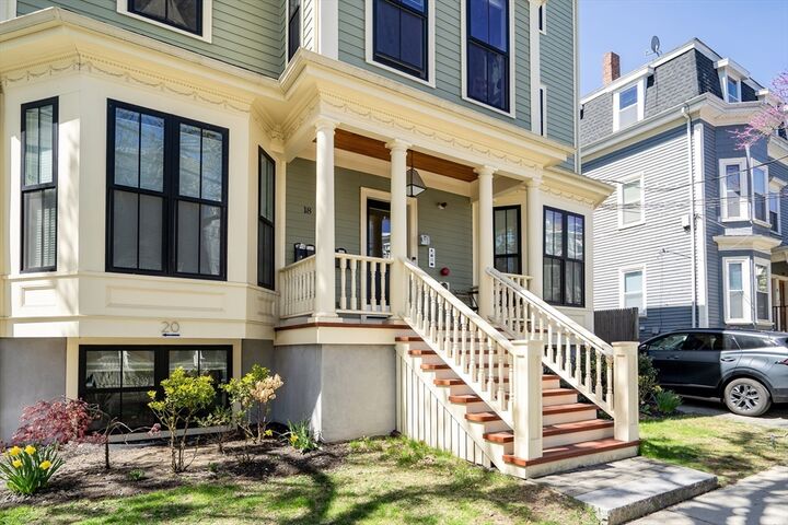 Property Photo: 18 Tufts St 4 MA 02139