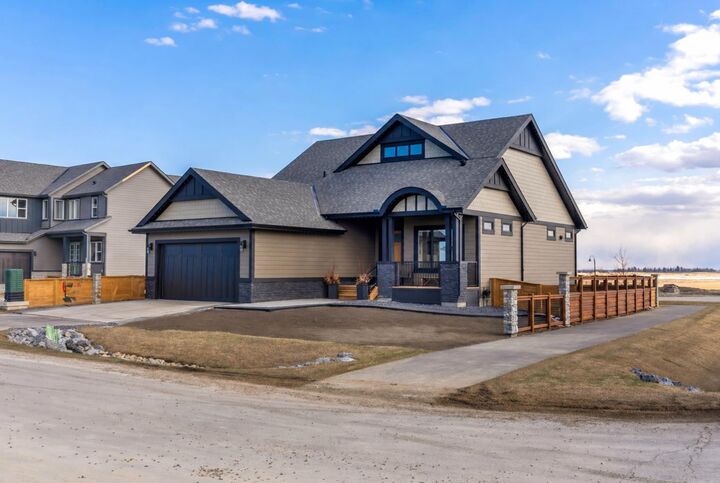 349 Limestone Bay — photo 1