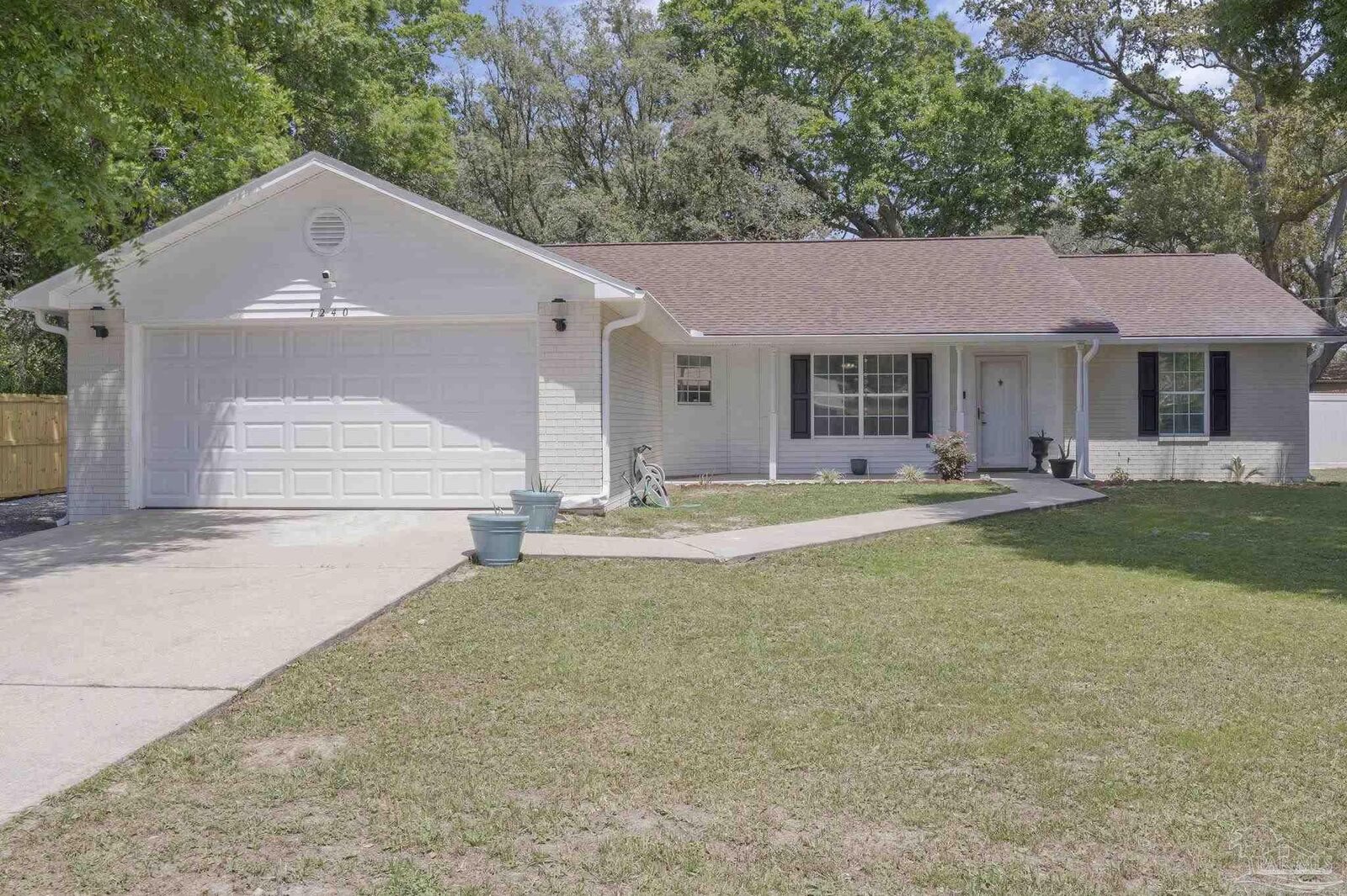 Property Photo:  7240 Mier Henry Rd  FL 32506 