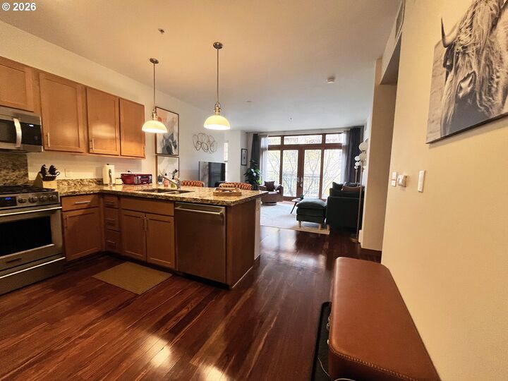Property Photo:  2335 NW Raleigh St A233  OR 97210 