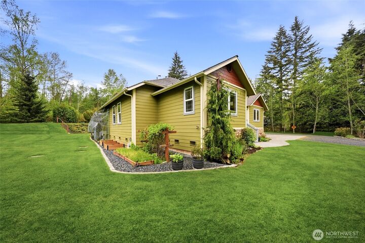 Property Photo:  5718  123rd Avenue NE A  WA 98258 