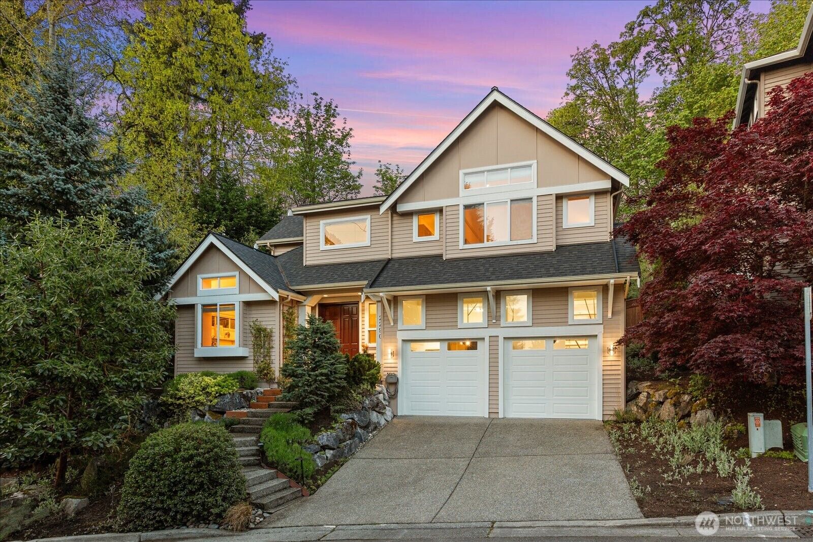 Property Photo:  2290  140th Way SE  WA 98007 