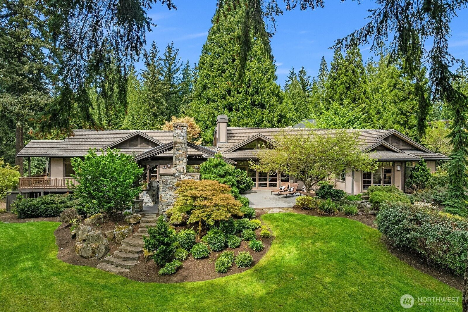Property Photo:  20113 SE 30th Street  WA 98075 