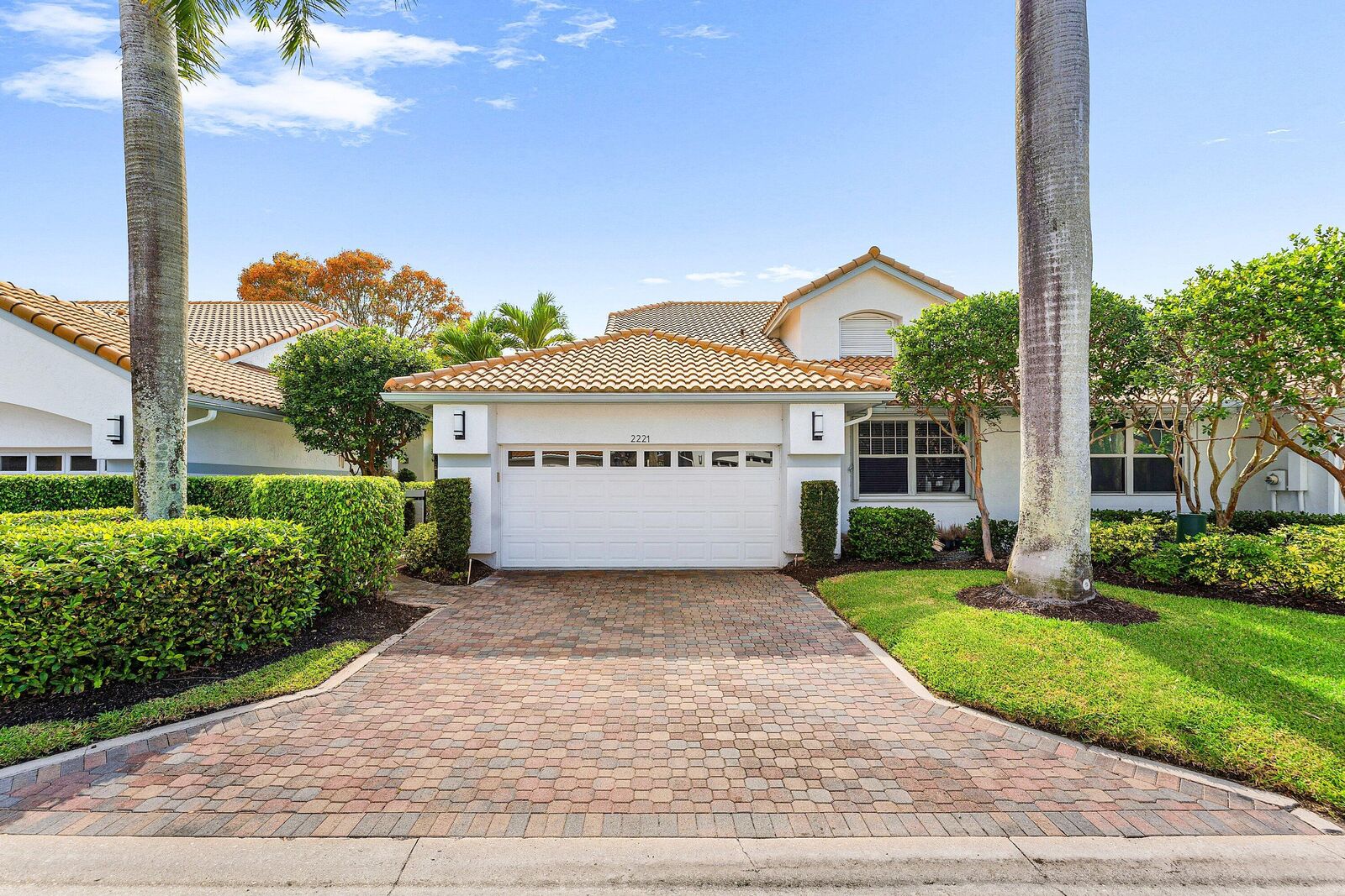 Property Photo:  2221 NW 62nd Drive  FL 33496 