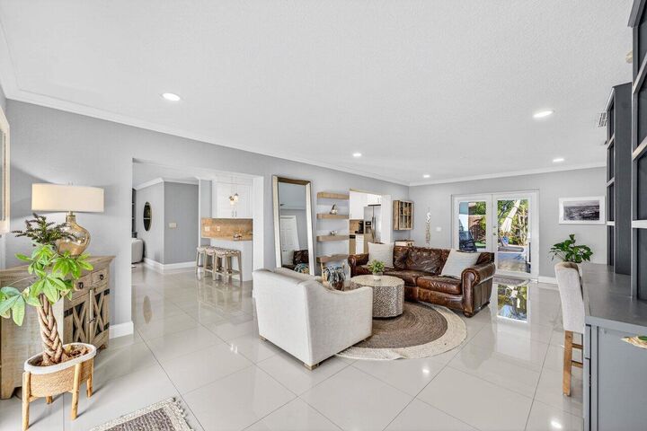 Property Photo:  1581 SE 4th Court  FL 33441 