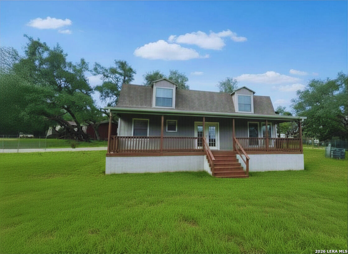 Property Photo:  207 Oaklane St  TX 78133 