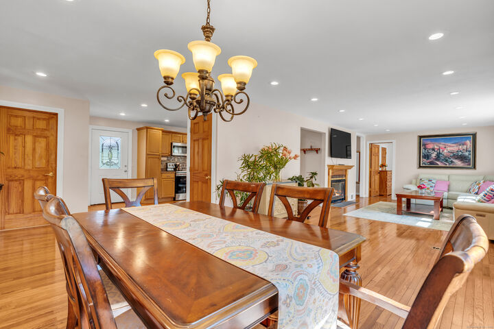Property Photo:  64 Dohm Avenue  CT 06437 