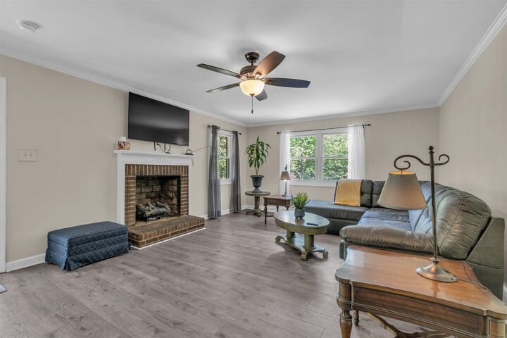 Property Photo: 213 Nursery Road SC 26940