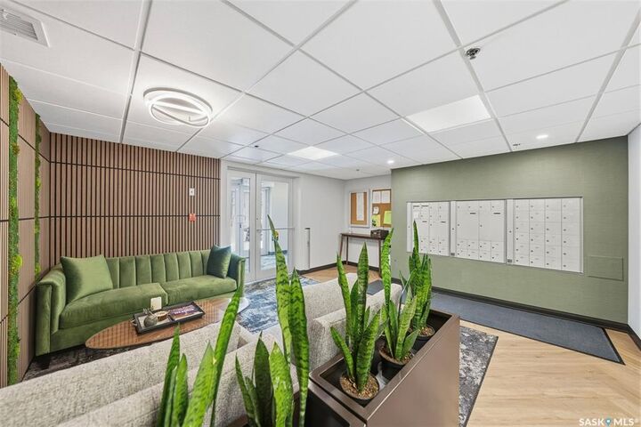 Property Photo:  717 Victoria Avenue 501  SK S7N 2T5 