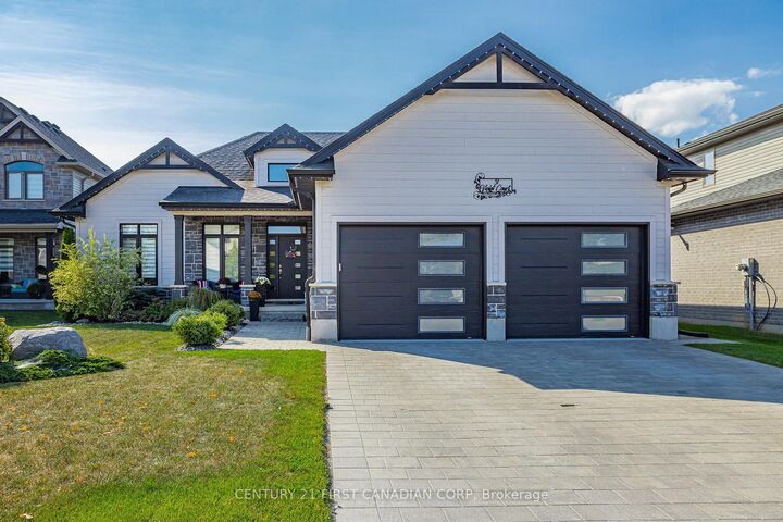 Photo de la propriété:  31 Violet Court  ON N0M 2A0 