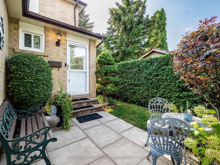 Property Photo: 77 Martindale Crescent ON L6X 2T8
