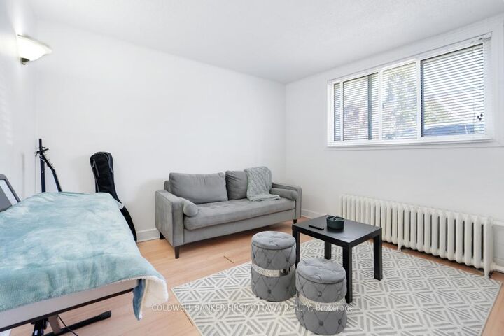 Property Photo: 95 Barrette Street ON K1L 8A2